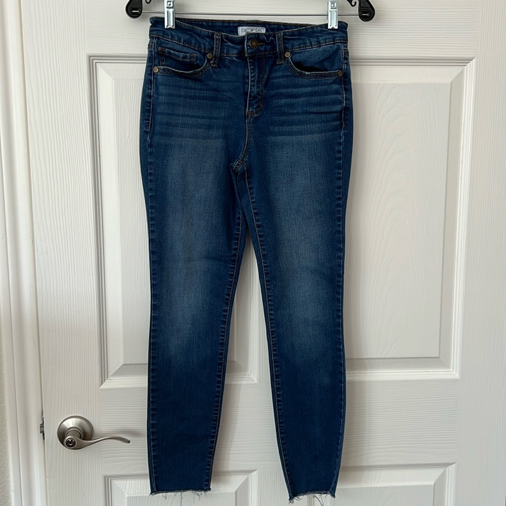 Sofia Vergara Skinny Ankle Jeans Medium Wash Size 4 EUC